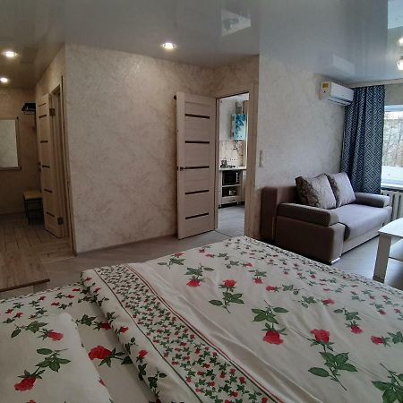 Ferienwohnung Однокомнатная Квартира На Площади Победы Homel Exterior foto